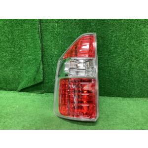 ノア DBA-ZRR70G 左テールランプ YY 5人 1G3  81560-28430