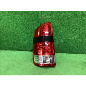 ノア DBA-AZR60G 左テールランプ X 8人 202  81560-28450