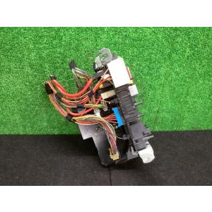 ベンツ Eクラス DBA-212247C ヒューズボックス E250 ブルーエフィシェンシー 650