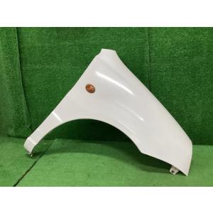 ミニカ GBD-H42V 右Fフェンダー ライラ W09  MR439366