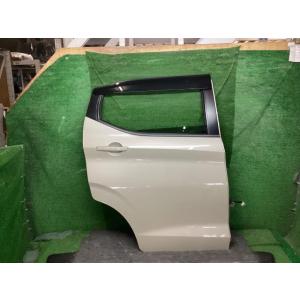 ｅＫクロス 4AA-B35W 右RドアASSY T M11S45