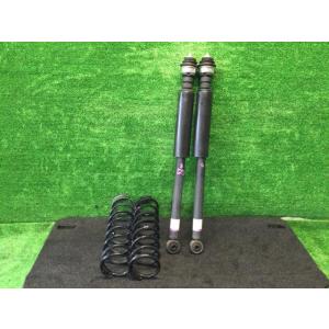 ピクシススペース DBA-L575A Rストラット・アブソーバーセット L B70  48531-B...