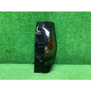 サクラ ZAA-B6AW 右テールランプ X X42C26