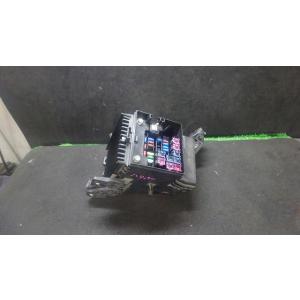 ハリアー CBA-ACU30W ヒューズボックス     025359