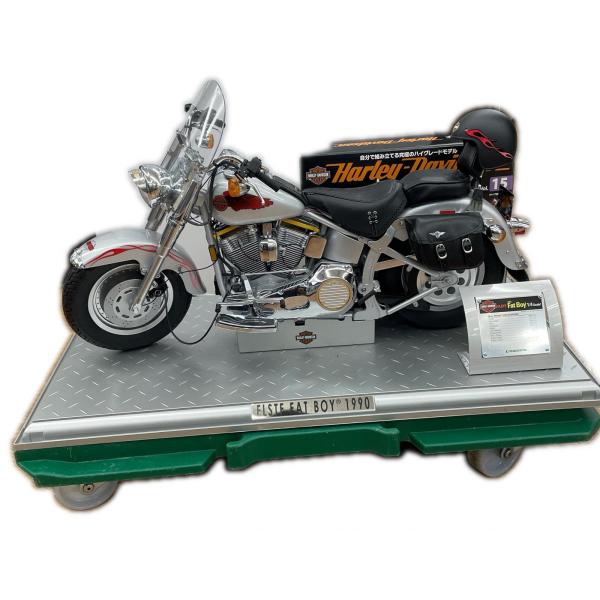 ディアゴスティーニ 週刊ハーレーダビッドソン FLSTF FatBoy 1/4スケール
