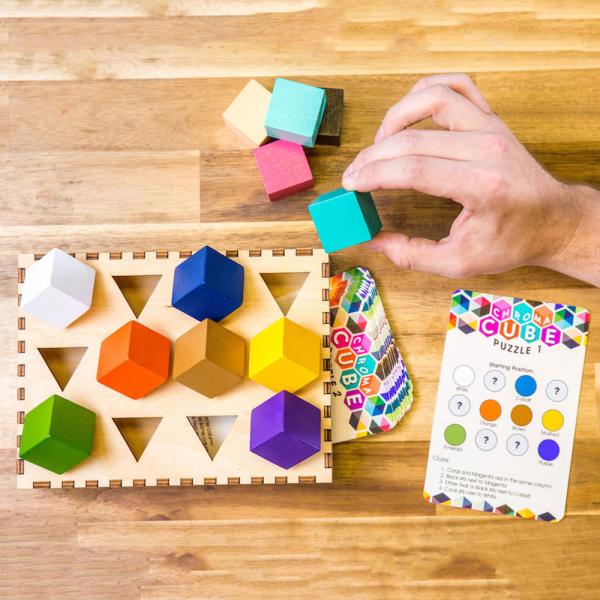 Chroma Cube クロマキューブ パズルゲーム 家族で遊べる 誕生日プレゼント ボードゲーム ...