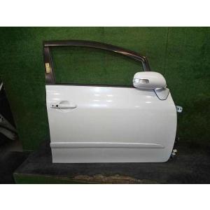 トヨタ ブレイド AZE156H （075） フロント ドア 右 69101