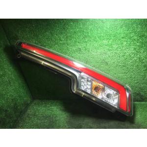 ダイハツ 純正 ムーブカスタム 《 LA150S 》 右テールランプ 81551