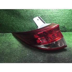 エスティマ DBA-ACR50W 左テールランプ　リア　レンズ 1H4  73465