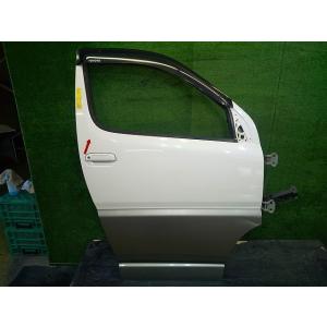 グランドハイエース TC-VCH28K 右フロントドア 040 76696 : 原木