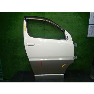 グランドハイエース GF-VCH10W 右フロントドア 2FY 65739 : 原木