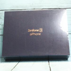 未開封 ZenFone3 ZE552KL クリスタルゴールド  本体 白ロム SIMロック解除済み SIMフリー ほぼ新品 132049｜hsmtoys-p