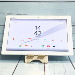 au Xperia Z4 Tablet SOT31 ホワイト本体 白ロム SIMロック解除済み SIMフリー B051180