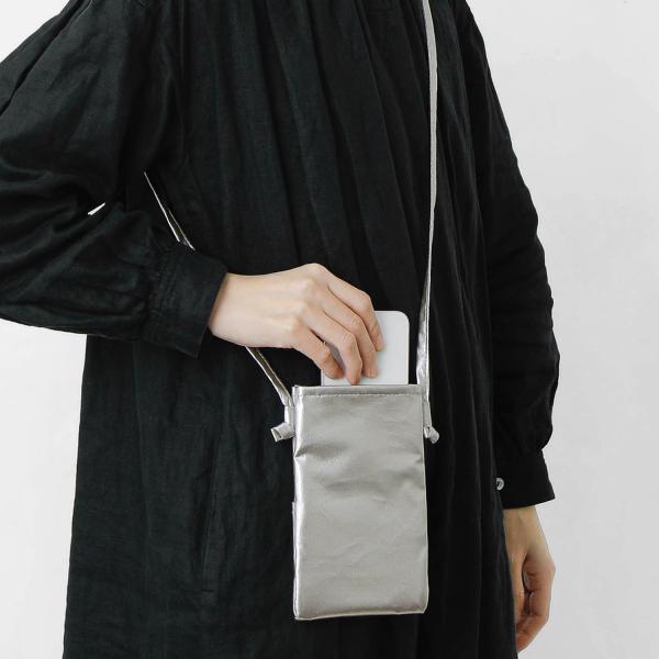 CLASKA DO BANK クラスカ ドー バンク シルバーモバイルポシェット スマホショルダー ...