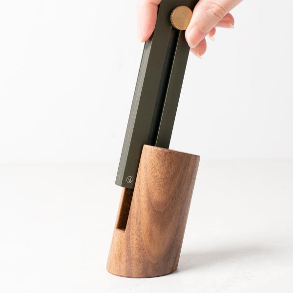 カッターナイフ ケース HMM ナイフスタンド 収納 おしゃれ 高級 ギフト オフィス デスク