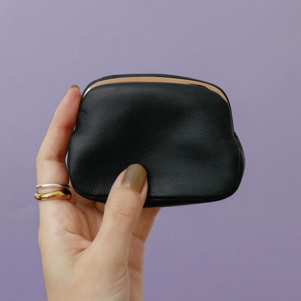 コインケース レザーがま口ポーチ (S) アクセサリー キー 印鑑 イヤホン リップ 収納 革 旅行...