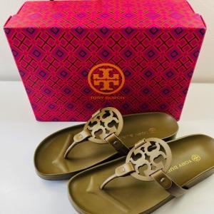 TORY BURCH トリーバーチ ミラークラウド 24.5cm サンダル 日本未入荷色 稀少価値 新品未使用  正規｜hts-hawaii