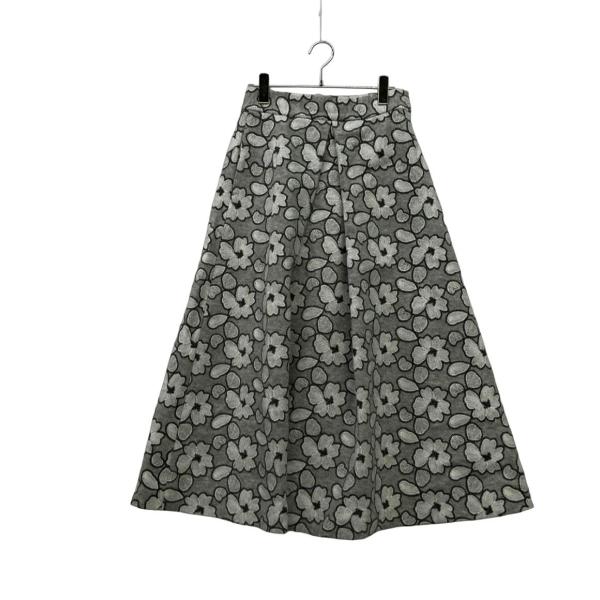 美品 セブンテン フレアスカート タック 2024AW フラワー刺繍タックスカート 8A304 レデ...