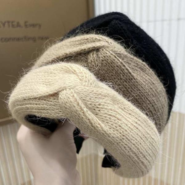 送料無料 ニット カチューシャ 毛糸 シンプル 秋 冬 もこもこ あったか シンプル 大人 シック ...