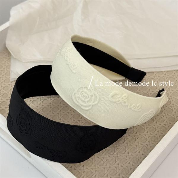 薔薇とロゴの立体 カチューシャ ブラック ホワイト 大き目 秋 冬 春 大人可愛い 国内発送 シンプ...