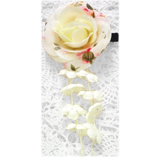 和風コサージュ 揺れる ふんわりラメ付き 花柄 しだれ小花飾り 生成り色 8b-01 白 レディース...