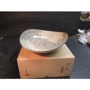 寿六作 蒟醤塗 盛鉢 菓子鉢 菓子器 香川漆器 共箱 木製 伝統工芸 彫刻