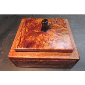メープルバール（瘤材）拭き漆宝石箱　木製　小箱 　ジュエリーボックス　銘木　楓の瘤　拭き漆　美しい杢　工芸　木工　作家