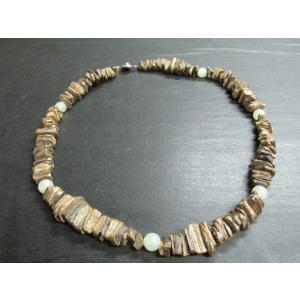 正倉院御物ランジャタイと同じ沈香細枝翡翠ネックレス　沈香ネックレス　香木ネックレス　香木アクセサリー　香りの贈り物　工芸　作家　手作り