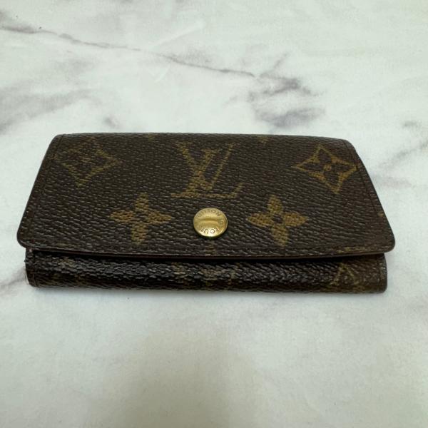 LOUIS VUITTON　ルイヴィトン ４連キーケース モノグラム M47546 送料無料