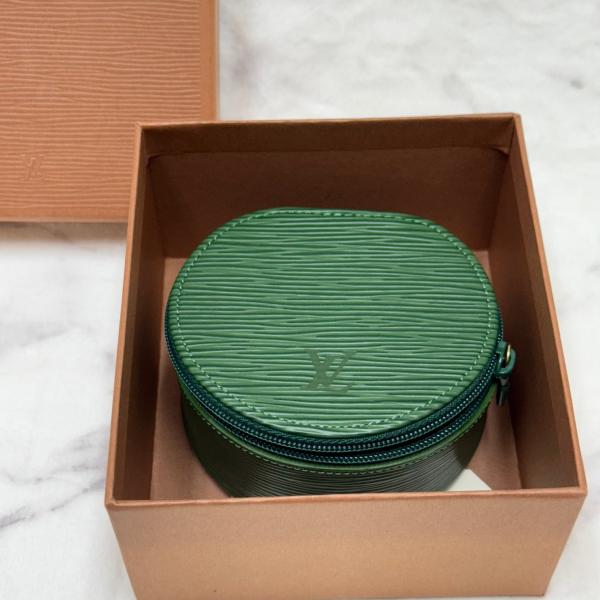 ルイ ヴィトン エピ ジュエリーケース アクセサリーケース エクランビジュー エピレザー グリーン ...