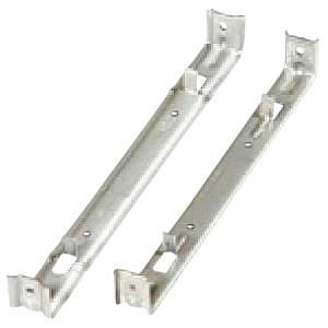 【受注生産】ふりーパねる 上部段違固定せパ パねる受巾50mm 基礎巾180mm 段差30mm 釘穴有 20入 50-180-30 鋼製型枠 受注生産】ふりーパねる 上部段違固定せパ パねる受巾50mm 基礎