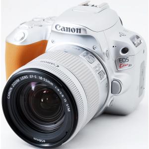 キヤノン デジタル一眼 CANON EOS Kiss X9 純正レンズキット シルバー 中古 Wi-Fi ＆ Bluetooth搭載 新品SDカード付き｜Iさんの camera shop