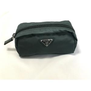 プラダ PRADA　ポーチ　ダークグリーン 新品 コスメ 化粧 1NA175 PETROLIO｜i-enokiya