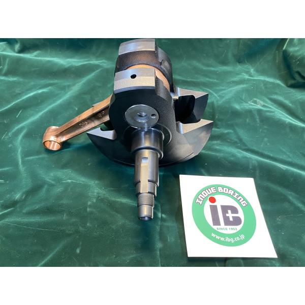 YAMAHA　SR400　斧型軽量クランク 　ブラック表面処理