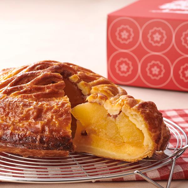 【30％OFFクーポン対象商品】りんご園で焼いた贅沢アップルパイ　奥久慈リンゴ　ホール　送料込み