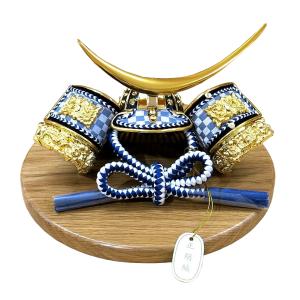 コンパクト レッド 兜飾り 8611 （毛バタキ付き）五月人形 赤糸縅