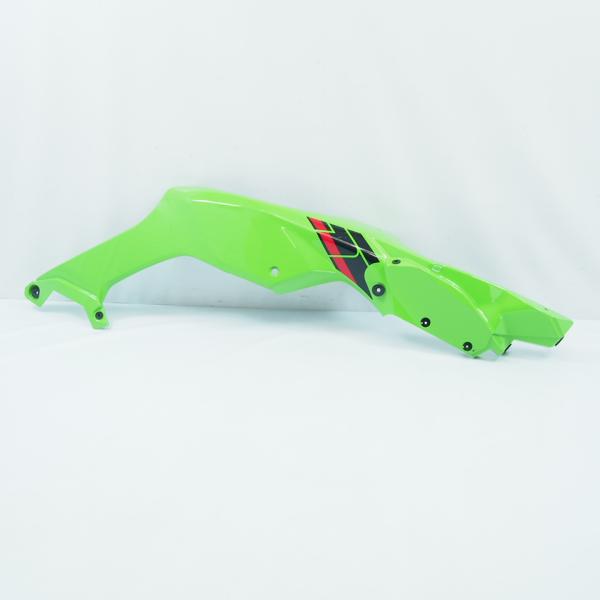 Ninja ZX-10R KRT Edition ZXT02L 23年モデル 純正サイドカウル右 サ...