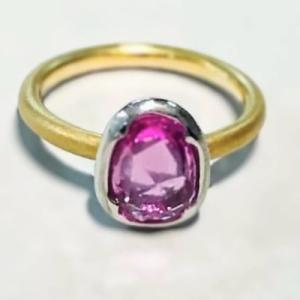 PT900 K18YG ピンクサファイア リング 大粒1.77ct グリーミ syz 指輪