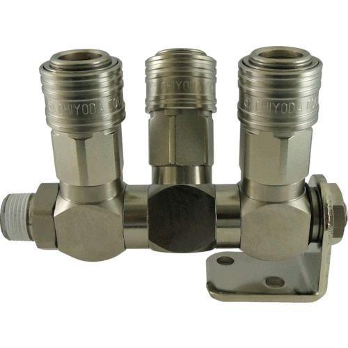 あすつく対応 「直送」 千代田通商 ［CHFJ-3U03］ フリージョイントＣＨＳ　３分岐ユニバーサ...