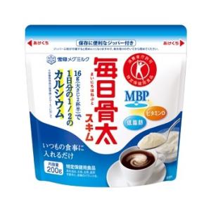 毎日骨太 スキム 200ｇ　特定保健用食品 16g MBPとビタミンD配合 低脂肪 保存に便利なジッパー付き いつもの食事に入れるだけ 雪印メグミルク