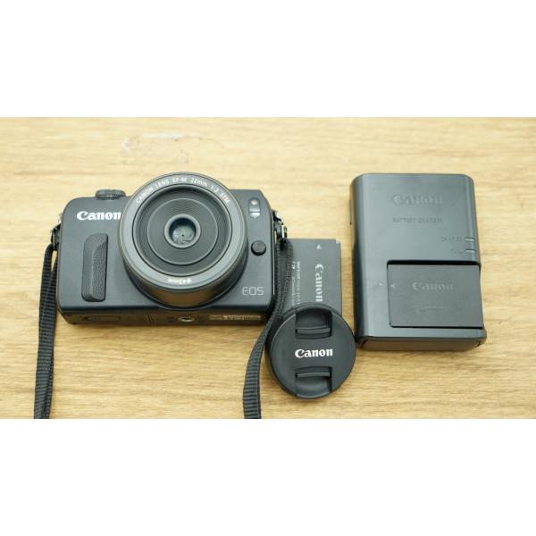 8360 美品 Canon EOS M + EF-M 22mm 2 STM