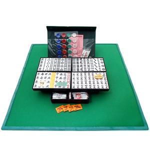 手打ち麻雀セット　やや小振りな 麻雀マットジョイフル（約63cm四方）と普通サイズの麻雀牌竹　やきとりマーク４枚・点棒予備付