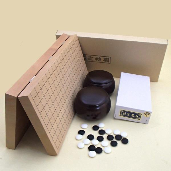 囲碁セット　新桂10号折碁盤と碁石新生竹碁石(約9mm厚）とP碁笥銘木大