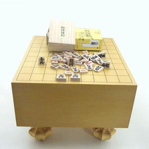 新桂2寸ハギ足付将棋盤セット(将棋駒樺材優良押し駒)【囲碁将棋専門店
