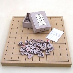 木製将棋セット　新かや１寸卓上接合将棋盤竹と将棋駒楓漆書（裏赤）｜igolabo