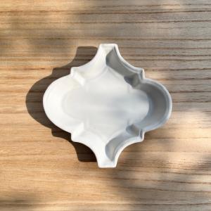 臼杵焼 USUKIYAKI 馬上杯 ホワイト USUKIYAKI研究所 : ihanadesign