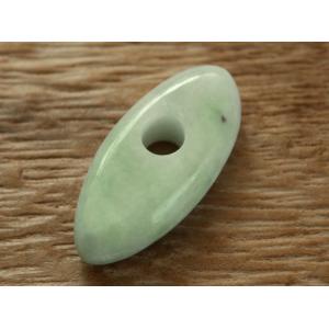 糸魚川青翡翠大珠 C00984 豊翠 作 39mm*15mm*10mm : 糸魚川翡翠の店