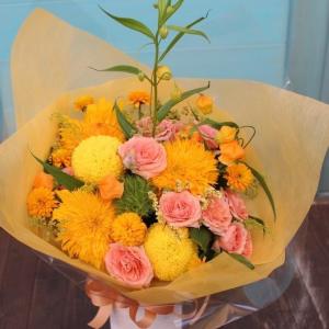 【過去作品】オレンジ系花束 季節のお花でお作り...の詳細画像2