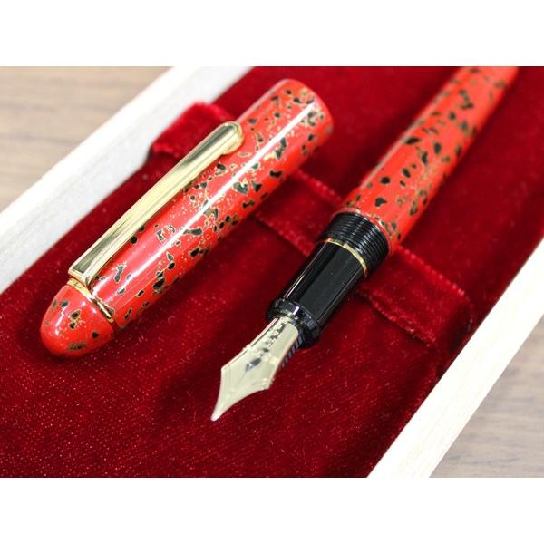 津軽塗万年筆 唐塗（赤）【青森県弘前市/限定品/プラチナ万年筆/#3776 Century/中字/細...