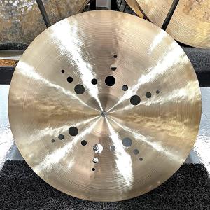 Istanbul／Agop Xist ION China 18'' [1，092g]【2024 トルコ・ファクトリー・ツアー選定品】｜ikebe-revole